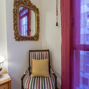 https://hauzify-i-apartament-altamira.catalonia-hotels.com